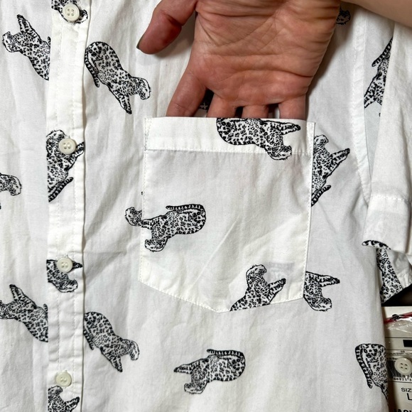 NWT JACKSON White And Black Cheetah Leopard Graphic Men's Poplin Button Up Sz L - Picture 5 of 15